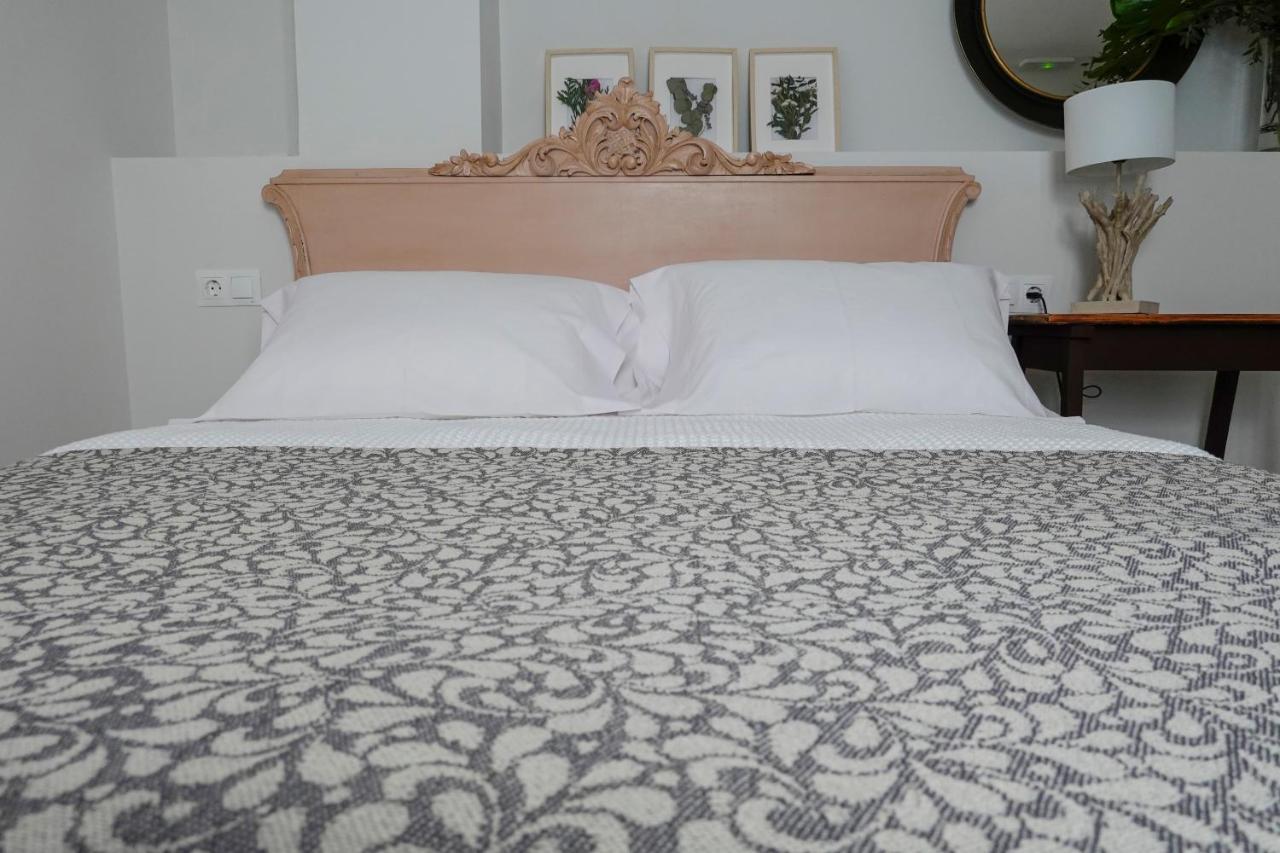Aparthotel Hospederia Santa Clara à Utrera Extérieur photo