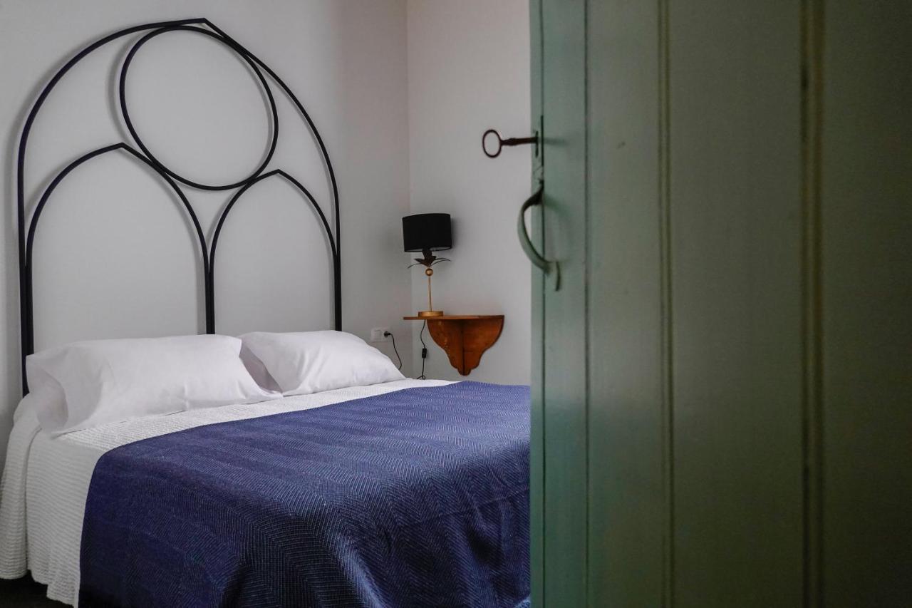 Aparthotel Hospederia Santa Clara à Utrera Extérieur photo