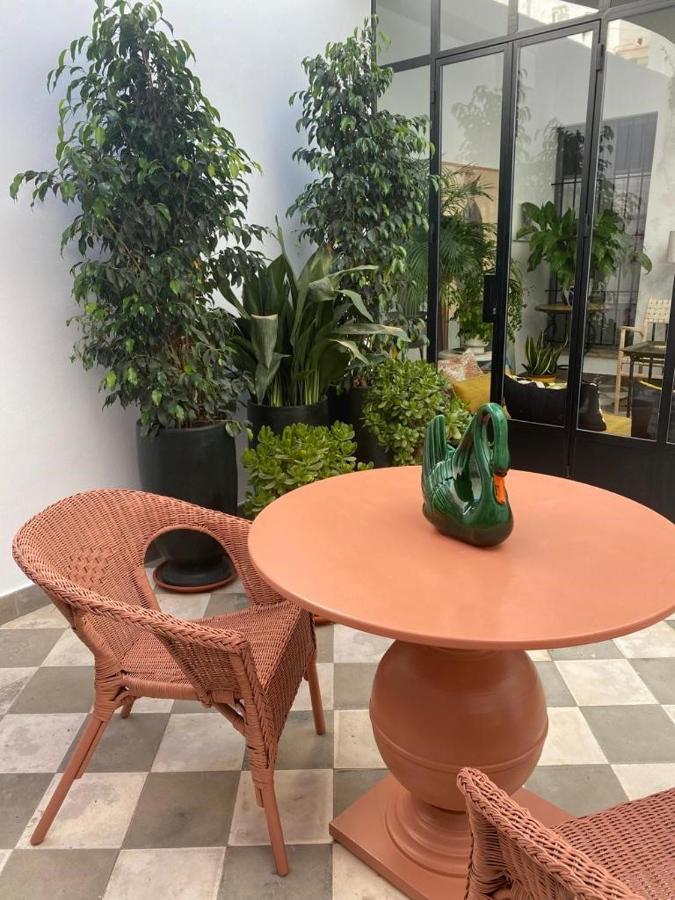 Aparthotel Hospederia Santa Clara à Utrera Extérieur photo
