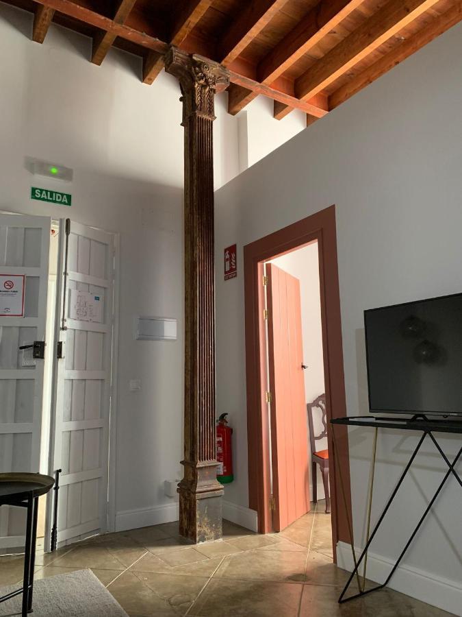 Aparthotel Hospederia Santa Clara à Utrera Extérieur photo
